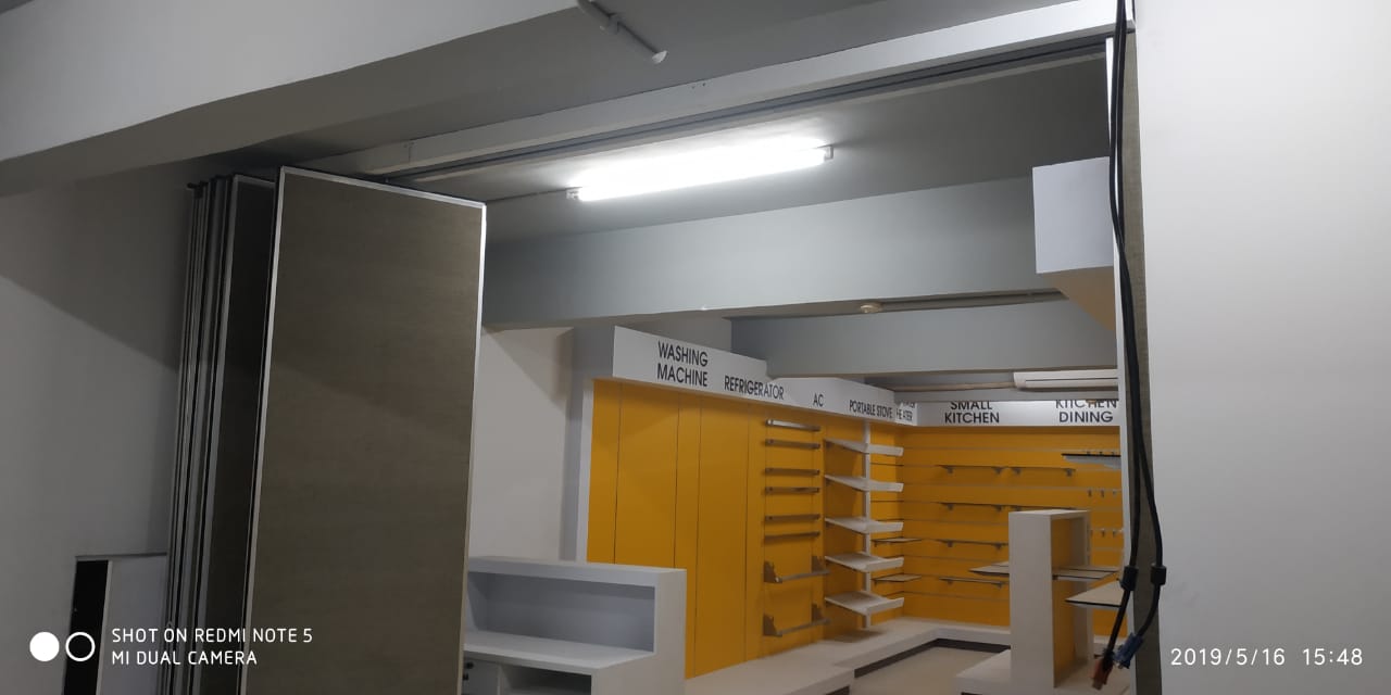 PINTU GESER VS PINTU LIPAT