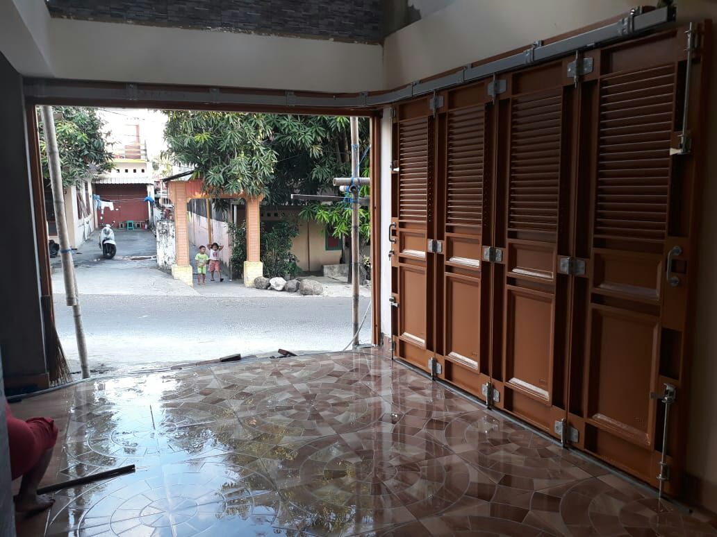 Pintu Garasi WINA Makassar